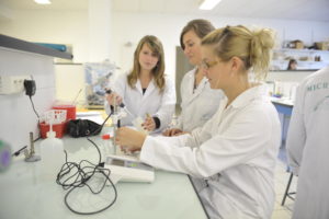 _T.P. au laboratoire de l'ISVT