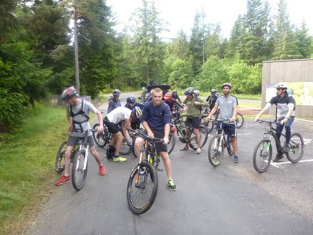 sortie-vtt-au-lac-du-bouchet-pour-les-bts-acse-1-de-lisvt