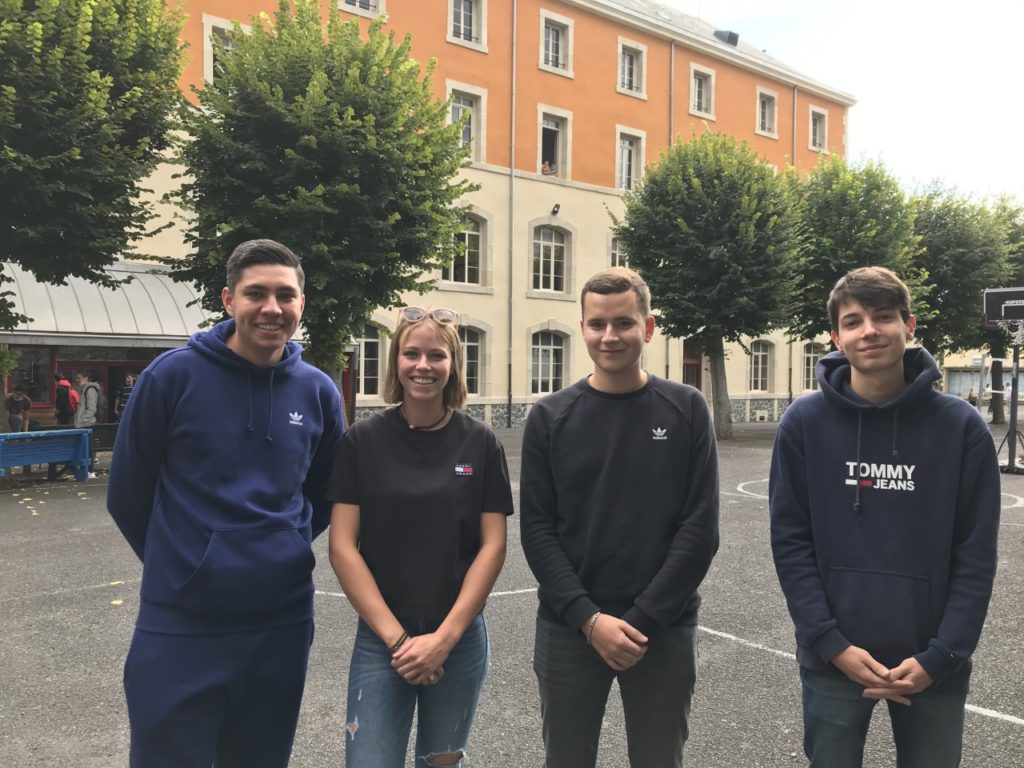 quatre-etudiants-de-bts-anabiotec-participent-aux-olympiades-de-la-jeunesse-organisees-par-la-societe-des-membres-de-la-legion-dhonneur-a-loccasion-de-son-centenaire
