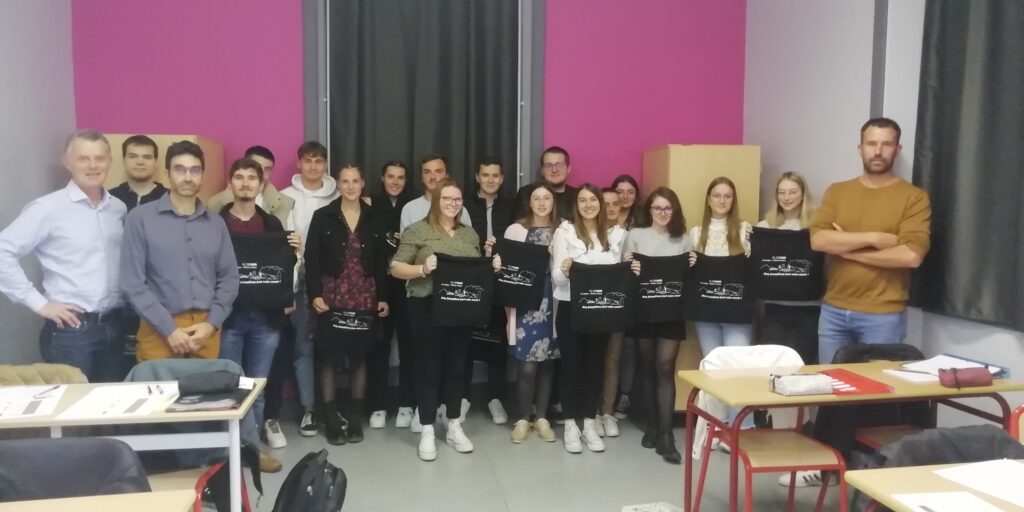 rentree-de-la-deuxieme-promotion-des-apprentis-en-licence-professionnelle-qualite-et-securite-des-aliments-a-linstitut-des-sciences-de-la-vie-et-de-la-terre