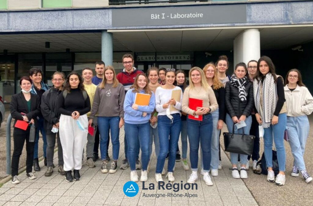 les-etudiants-de-1ere-annee-de-bts-anabiotec-a-la-decouverte-des-laboratoires