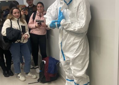 les-etudiants-de-premiere-annee-de-b-t-s-anabiotec-decouvrent-des-laboratoires-de-recherche-du-campus-sante-innovations-de-saint-etienne